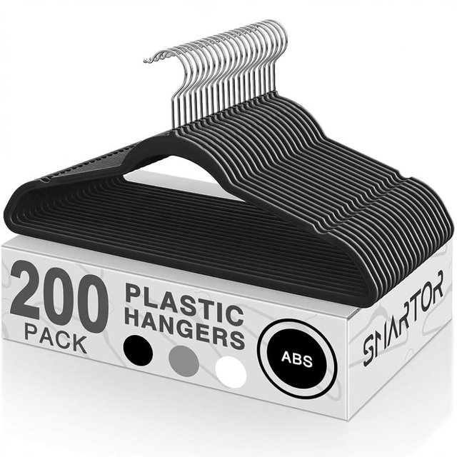 Smarter Plastic Hangers 200 Pack - Thin Hangers Non-Velvet with 360° Swivel Chrome Hook & Notches, Sweater Hanger No Shoulder Bump - Ideal for Dresses, Coats, Shirt, Jacket, Sweater - Black