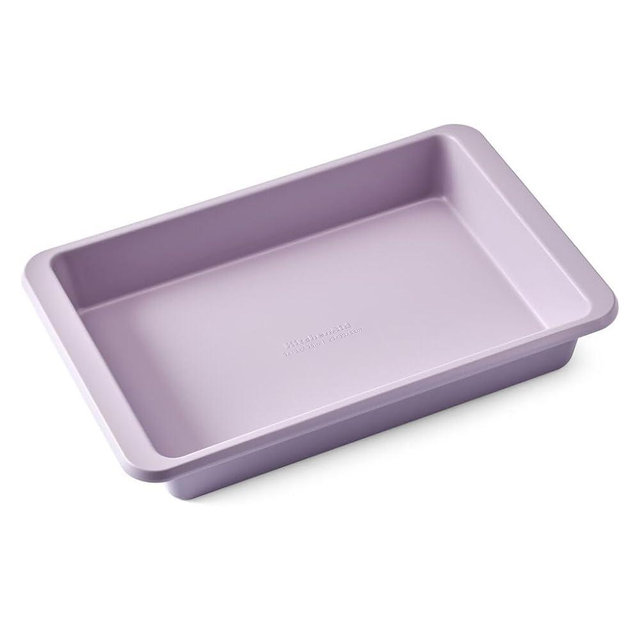 KitchenAid 9 x 13-In Nonstick Swiss Engineered Aluminized Steel Cake Pan, Dishwasher Safe, Wildflower