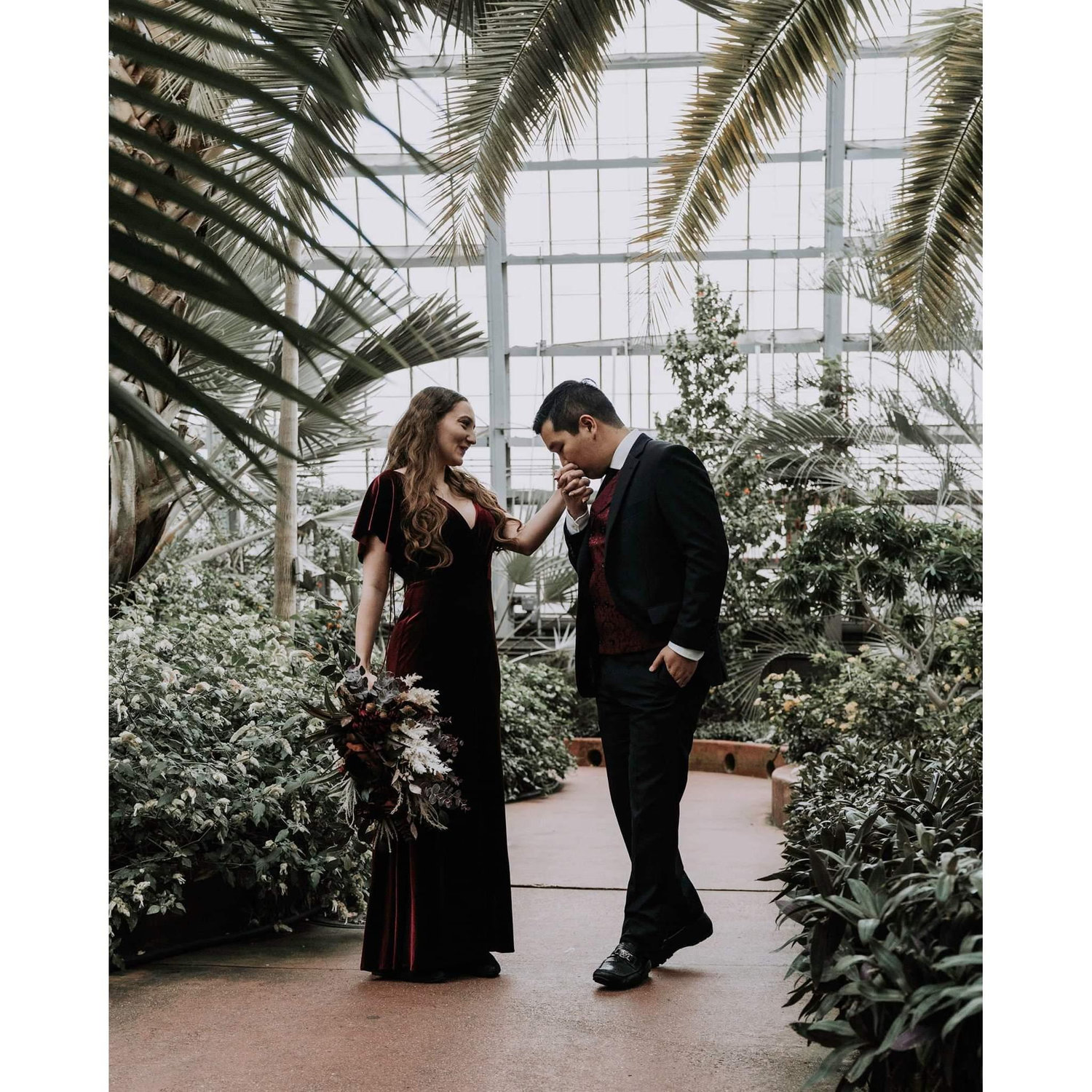 Elopement at the Garfield Park Conservatory in Chicago, IL