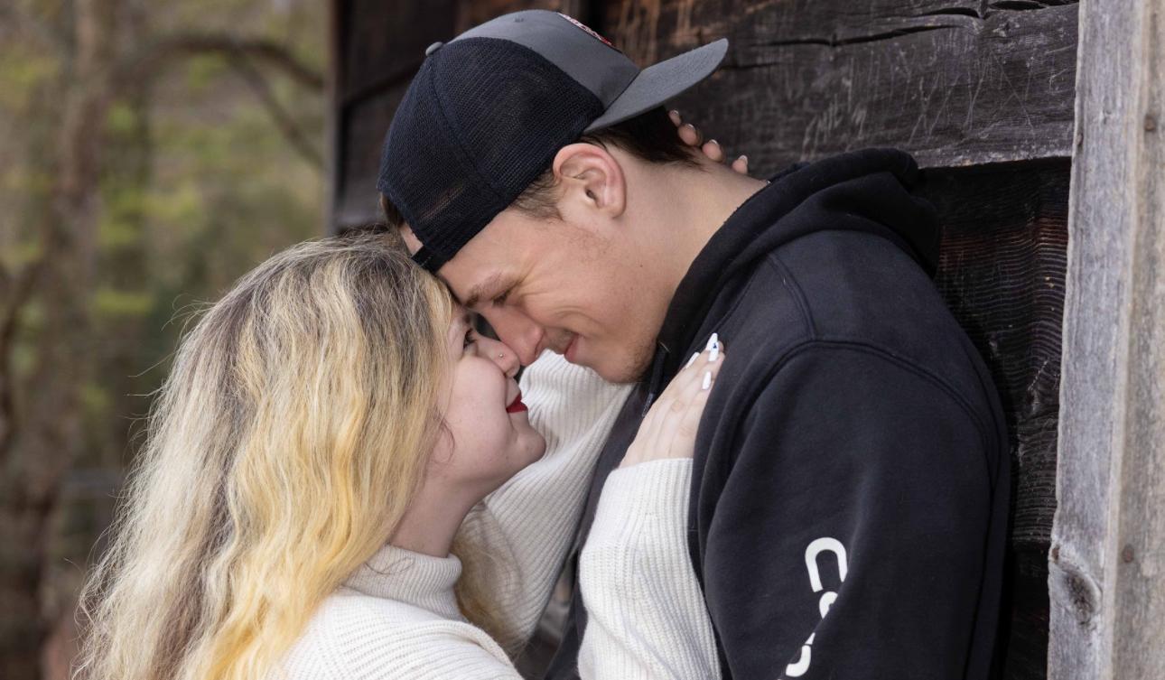 The Wedding Website of Kaela VanFosson and Andrew Wuenschel