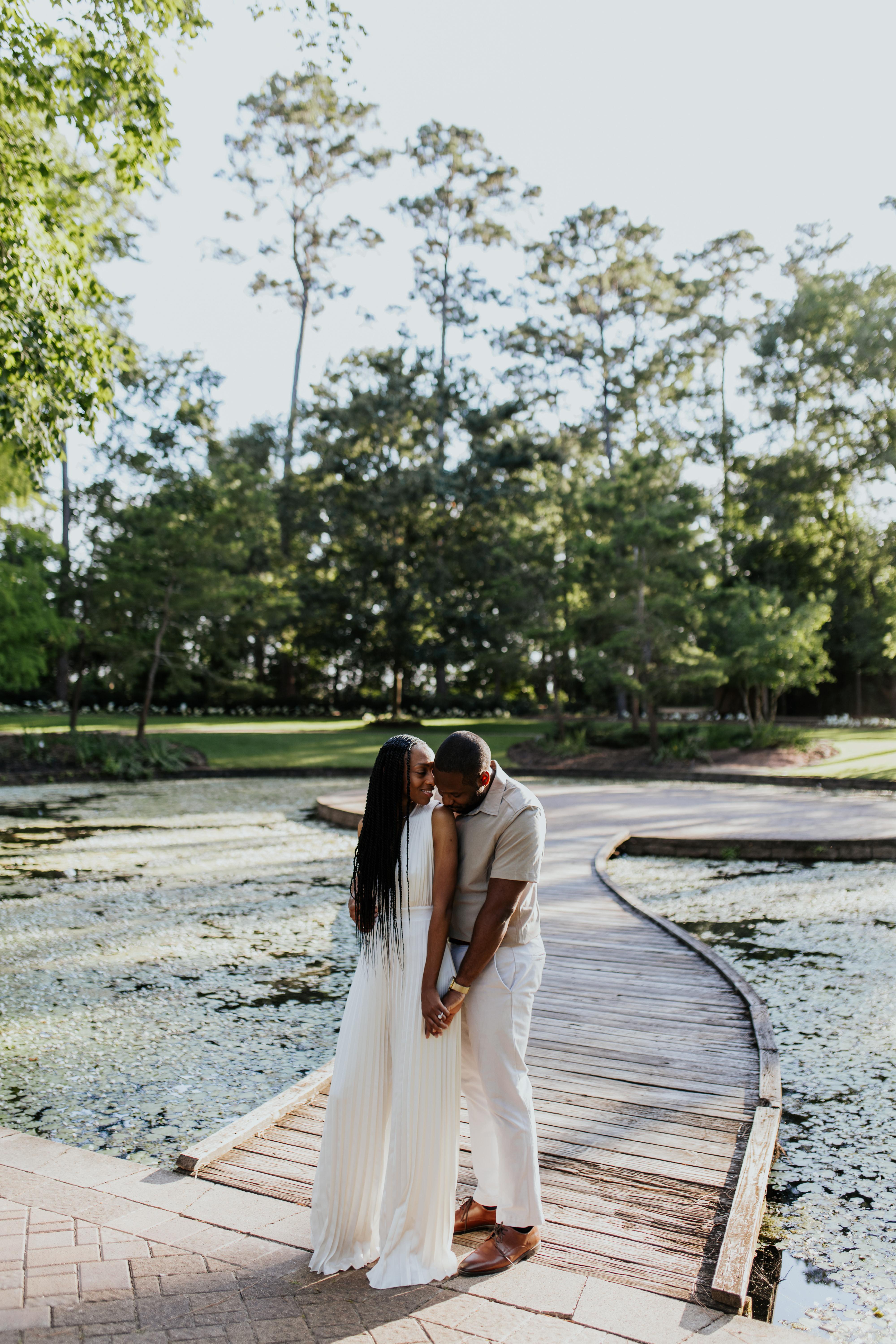 The Wedding Website of Robin Williams and Javonte Allen