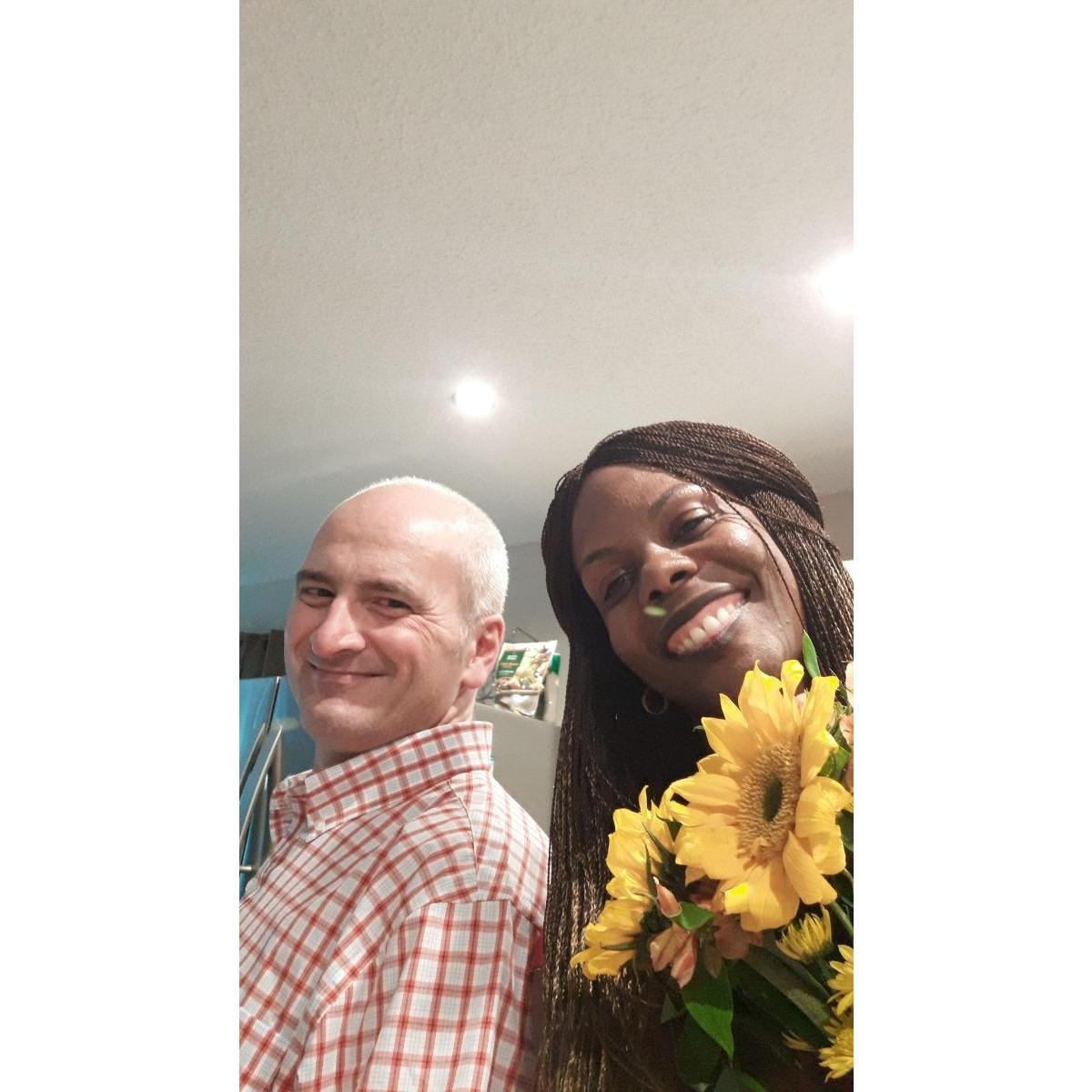 I remind him of Sun Flowers 🤭
