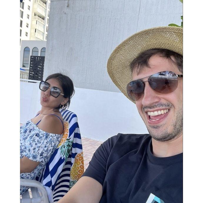 Wrapped in sunlight and in love ✨