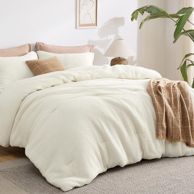 Bedsure Waffle Comforter Set Queen, Soft and Breathable Coconut White Bedding Comforter Set, 3 Pieces, 1 Waffle Weave Comforter (90"x90") and 2 Pillow Shams (20"x26"+2")