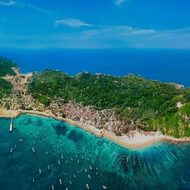 Guided Tour to Cham Island in Vietnam