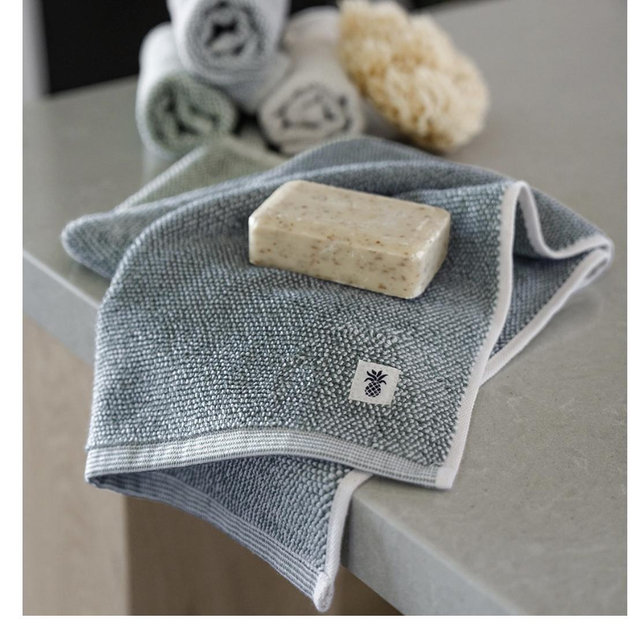 Bamboo Two-Tone Hand Towel