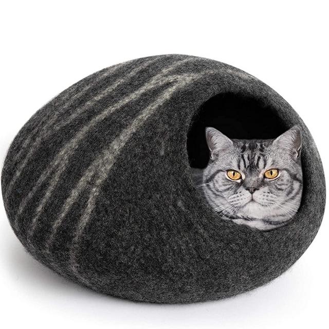 MEOWFIA Premium Felt Cat Bed Cave (Medium) - Handmade 100% Merino Wool Bed for Cats and Kittens