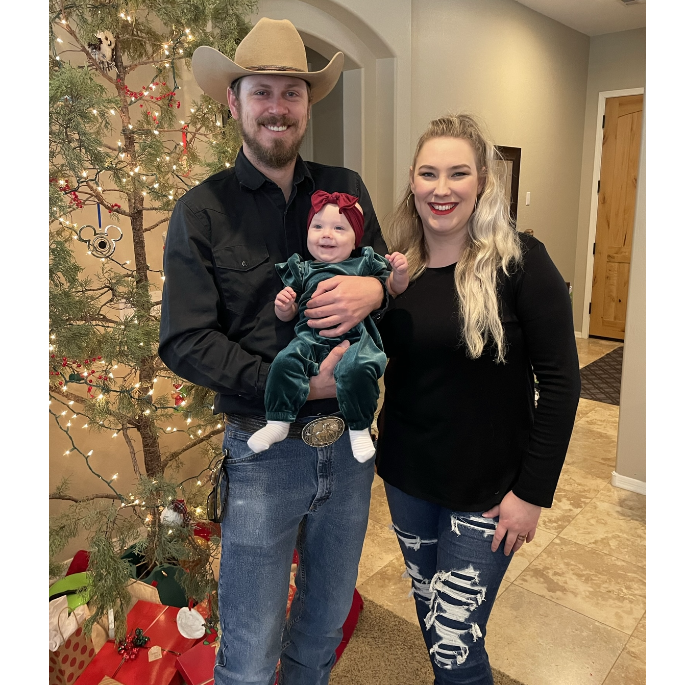 Our first Christmas as a family of 3 in 2021