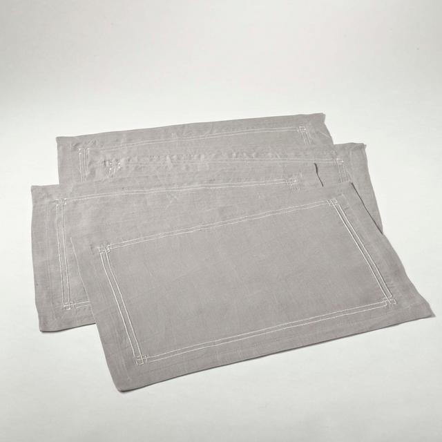 Set of 4 Embroidered Design Placemat Gray - Saro Lifestyle