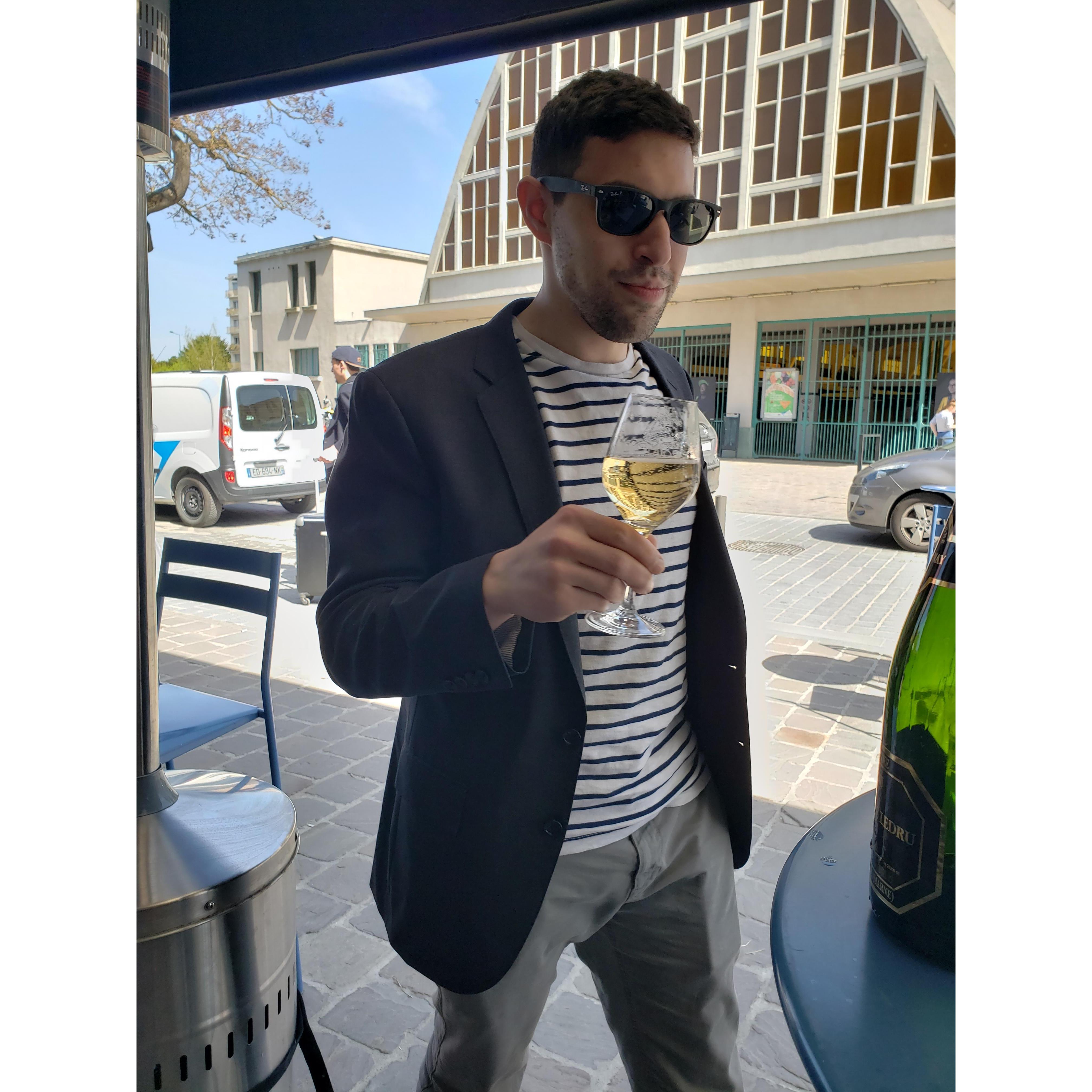 At our favorite oyster joint in Reims <3