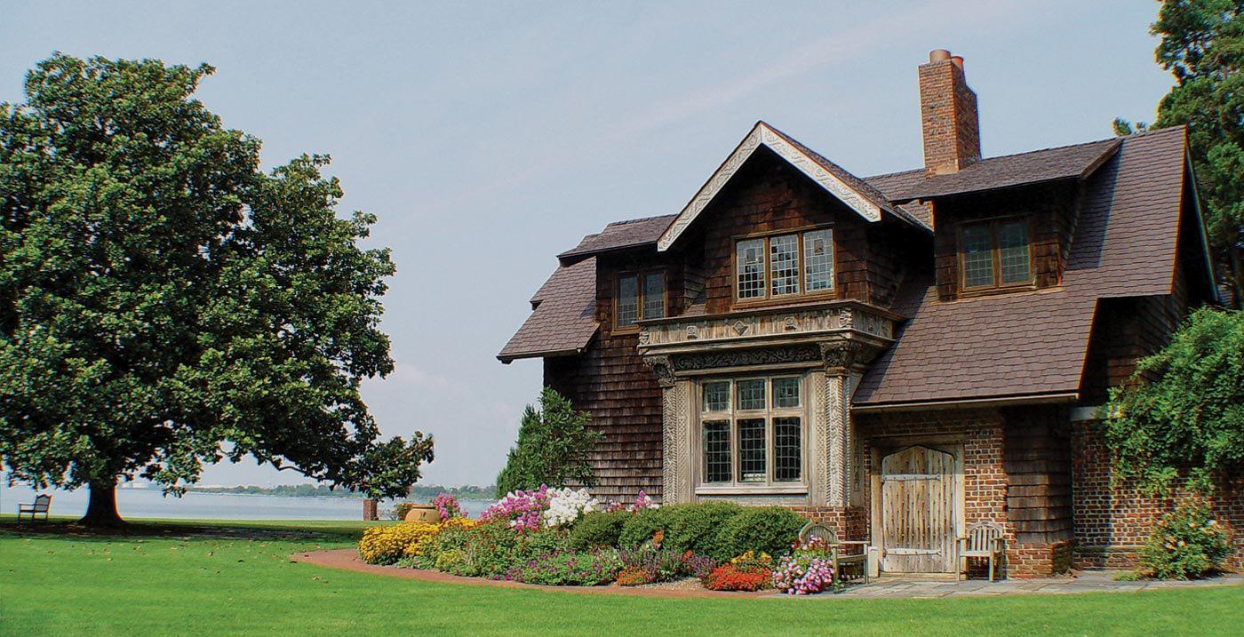 The Wedding Website of Rowan Davis and Julianna Schaus