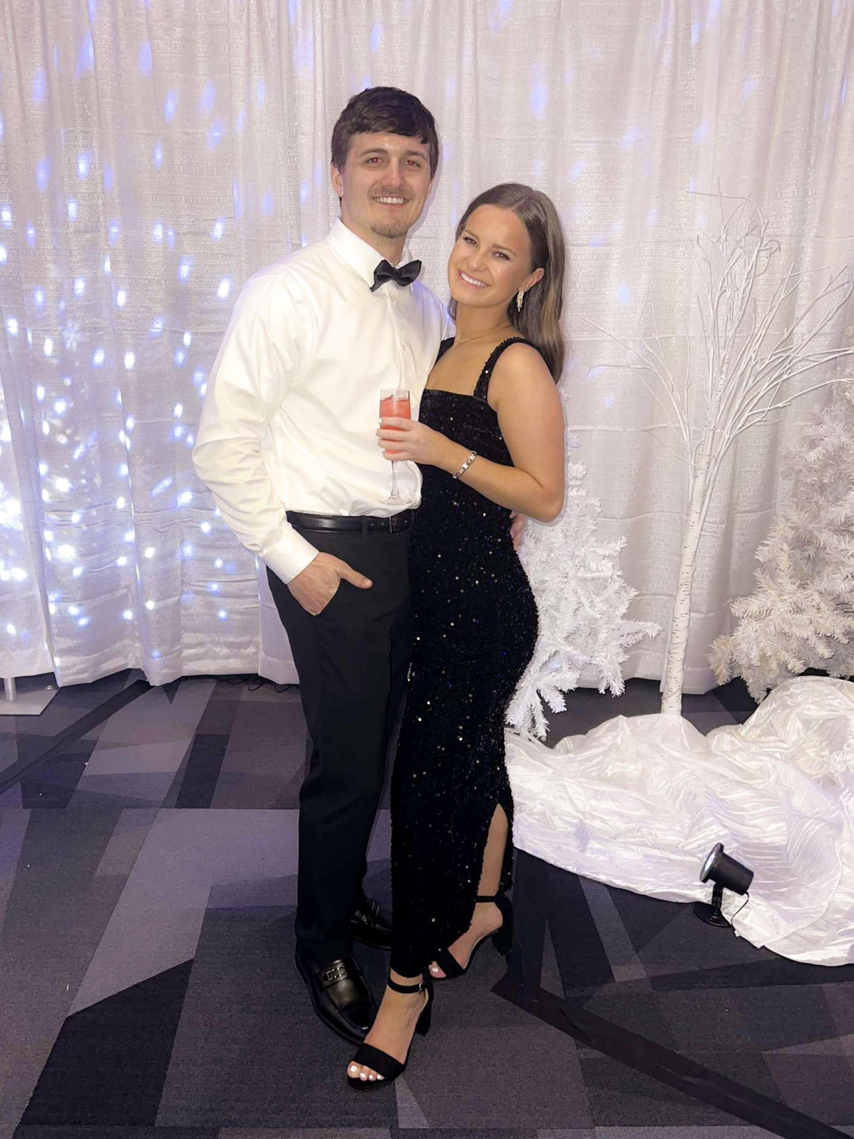 The Wedding Website of Marley McDonald and Jaret Probasco