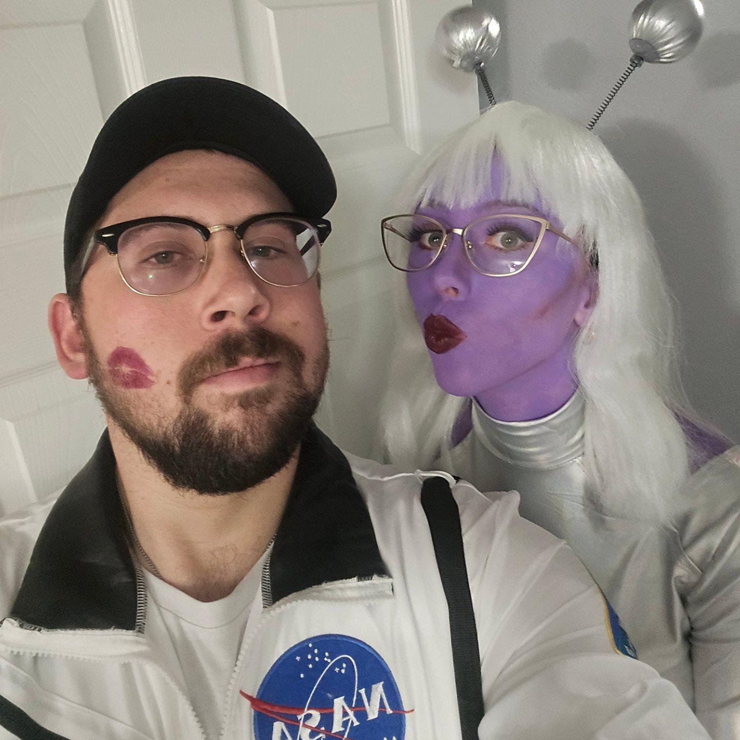 Halloween 24'
Astronaut & Alien