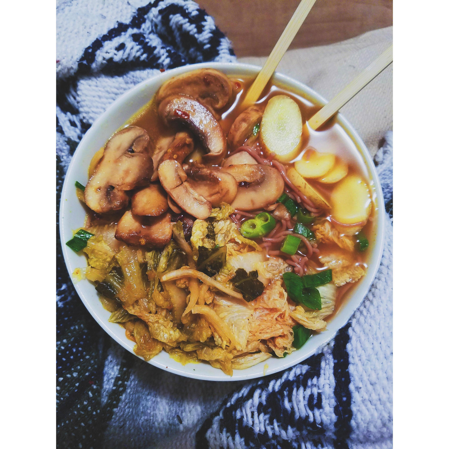 September 16th, 2017:
A delicious pho soup Emilio made for the two of them! 🍜