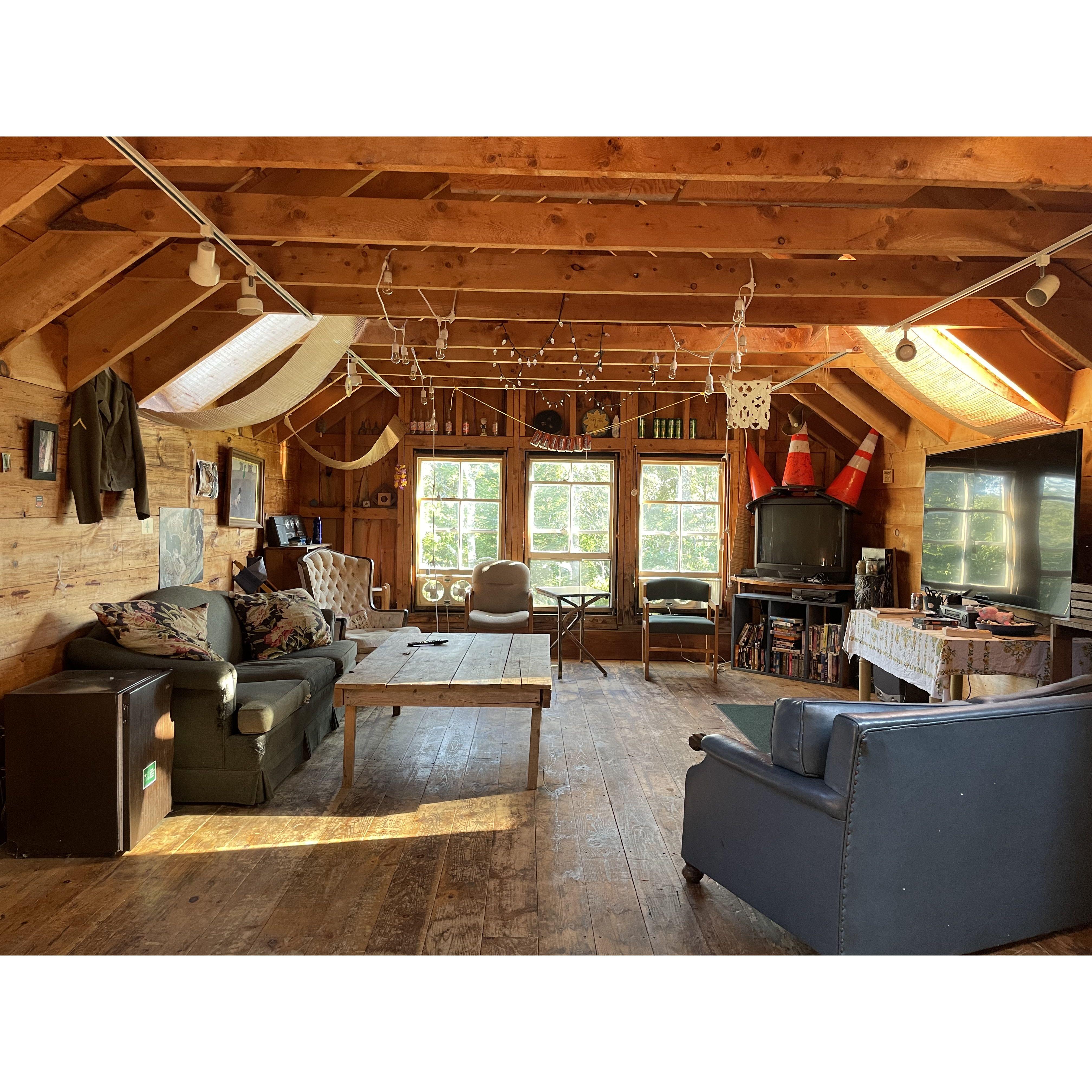 Upstairs loft in "The Hunky Dory" at Blueberry Cove