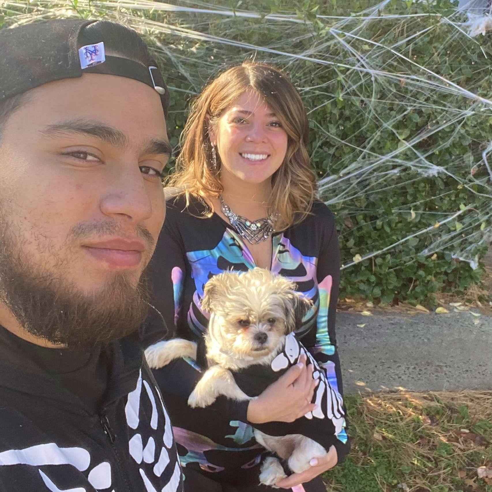 The Skeleton Family lol