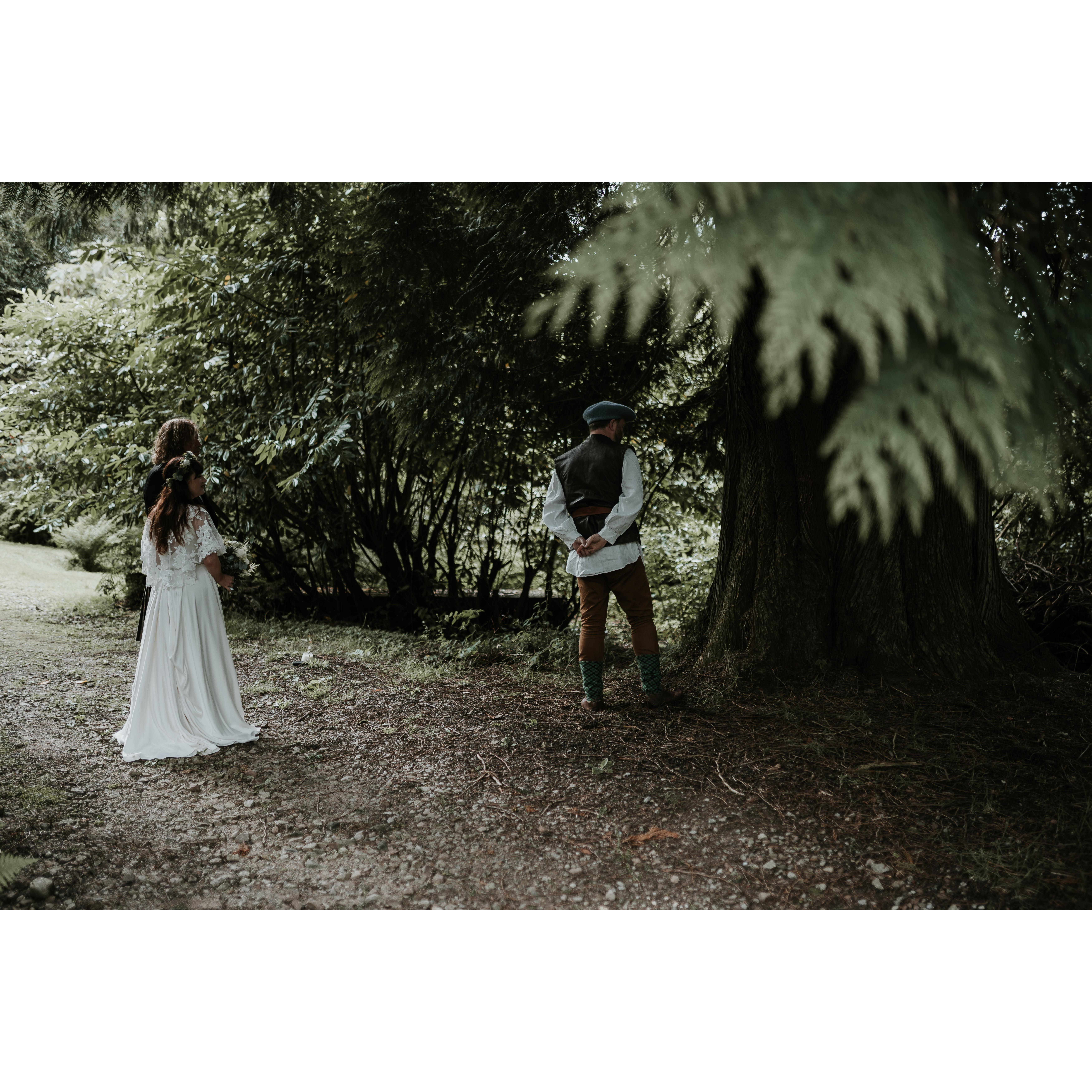 Offering to the fairies before the ceremony