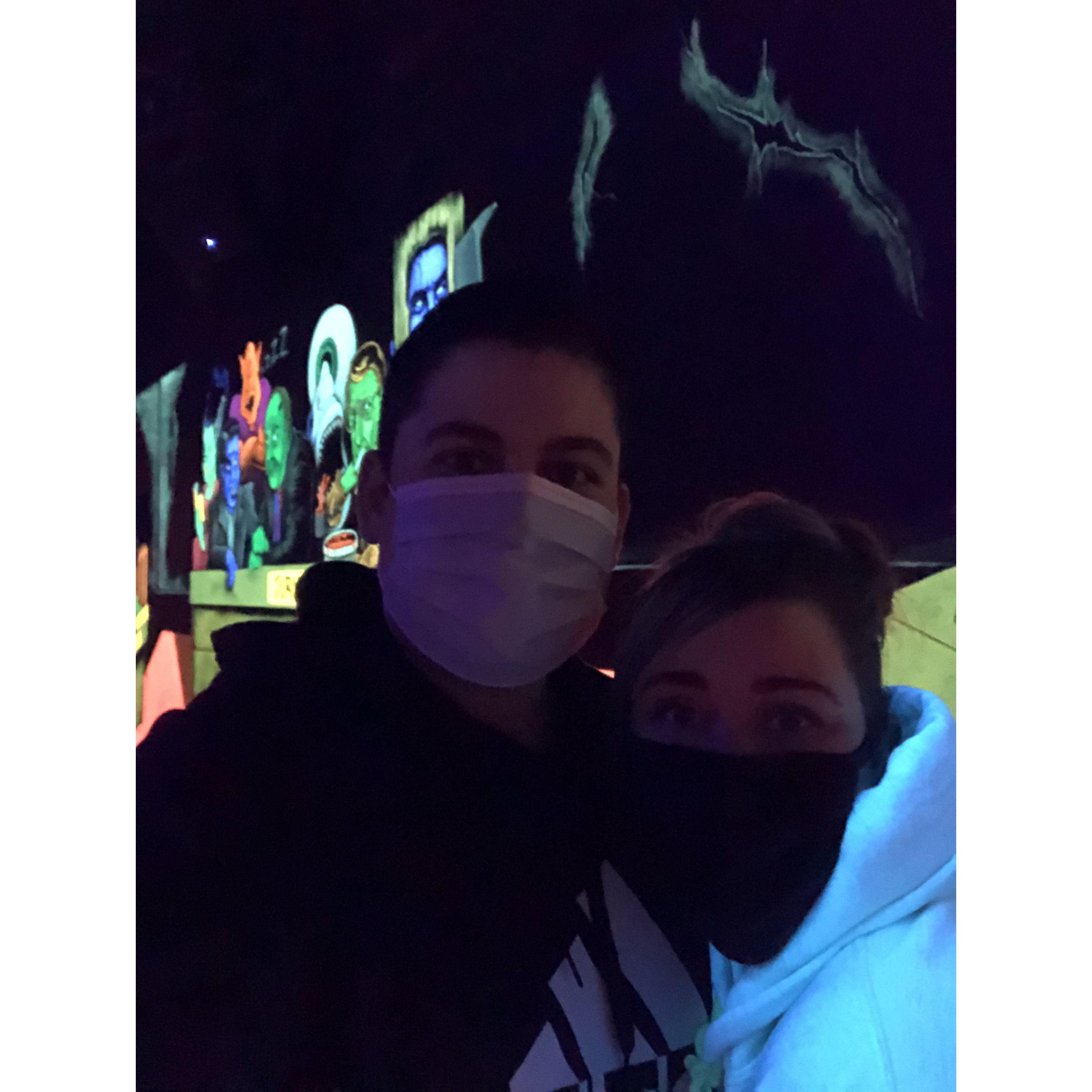 glow mini golf for fun in pandemic times