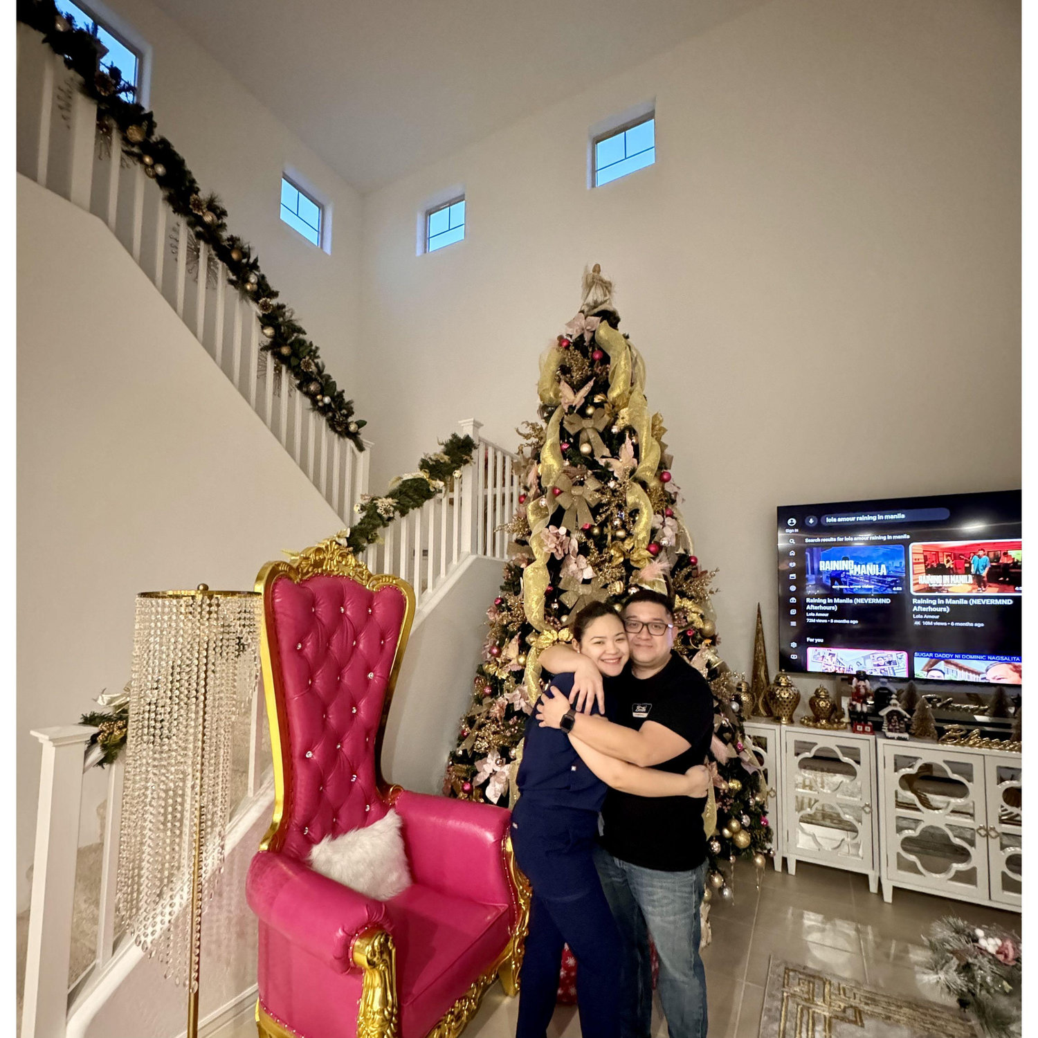 Our first photo by the Christmas tree in our Arizona house πΊπΈ