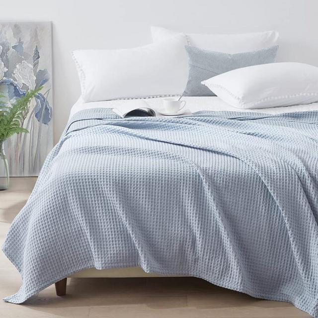 GRT Waffle Weave Blanket King Size for Bed - Soft Lightweight Cozy Blanket All Season, Blue Waffle Blanket for Couch Bed Sofa - Warm Woven Blanket Home Decoration (104"x90", Blue)