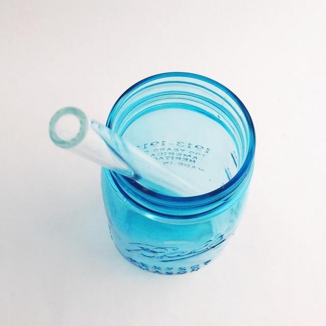 2 Clear Glass Straws