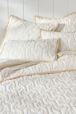 Nelly Icon Matelassé Quilt