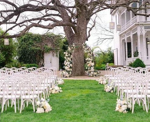 The Wedding Website of Meredith Phillips and Eric Dragon