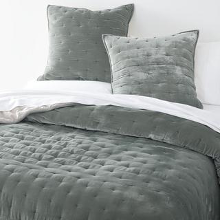 Juliet Velvet Quilt