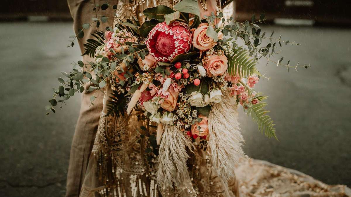 Flowers by Alana - Wedding Florists - Zola