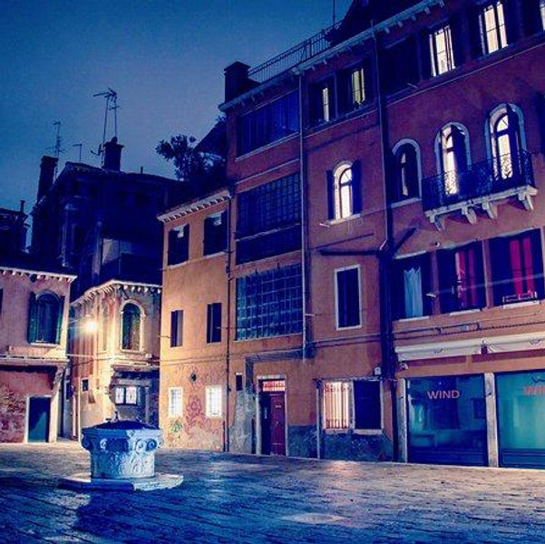 Venice: Crimes, Legends and Ghost Tour at Sunset