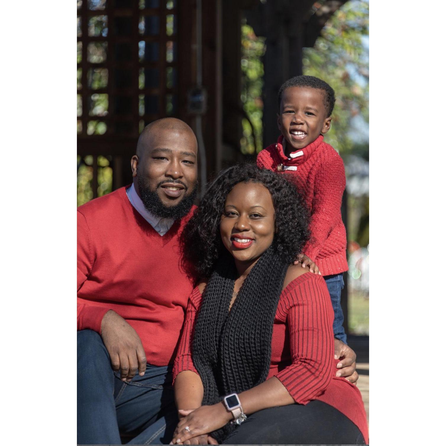 We are becoming one! First family picture in this chapter.