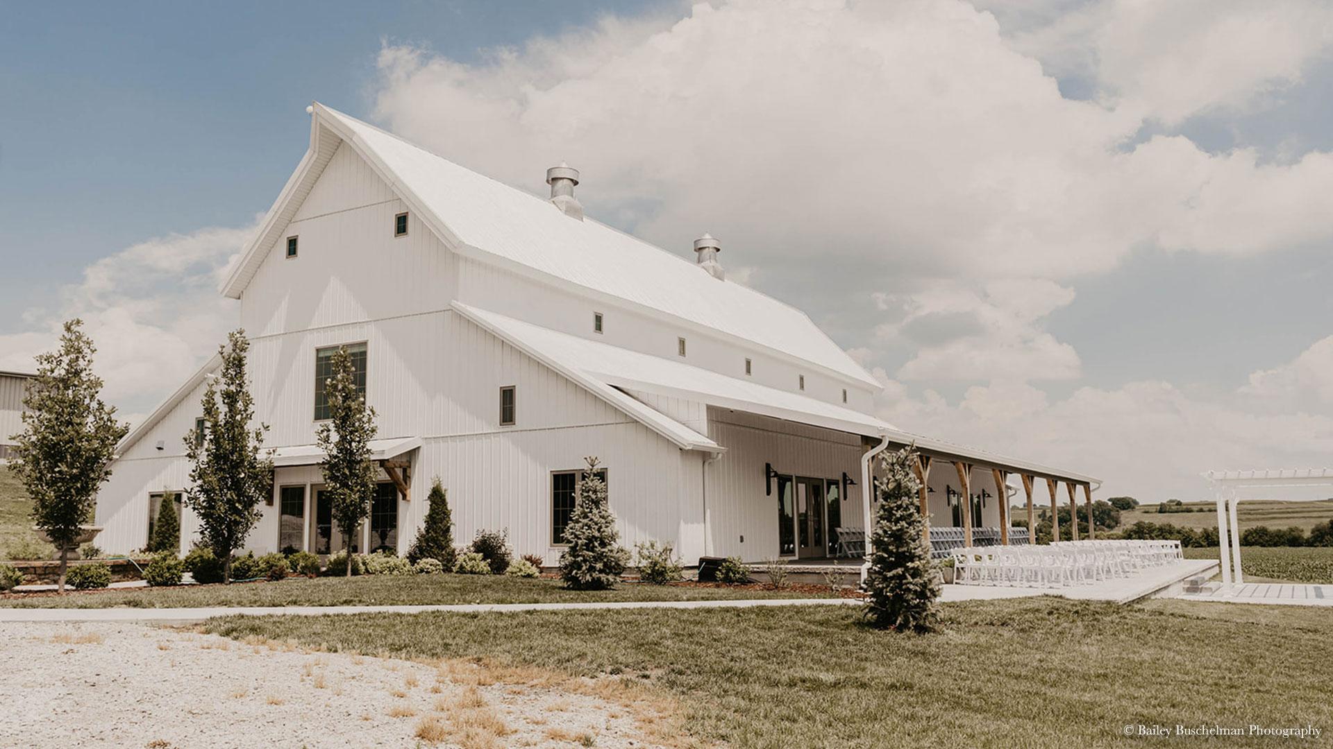 The Wedding Website of Tatum Dowding and Ethan Heinemann
