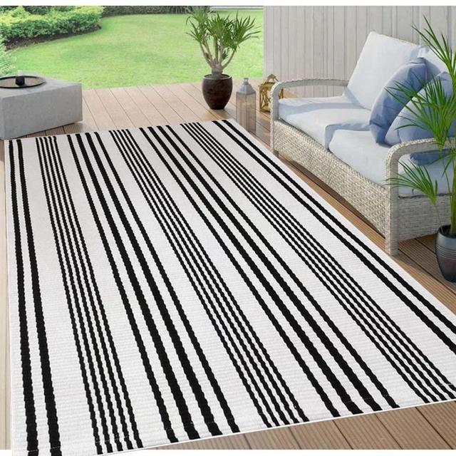 BUAGETUP Black and White Outdoor Patio Rug,5x8ft Striped Outdoor Rug Machine Washable Hand Woven Cotton for Living Room Front Porch