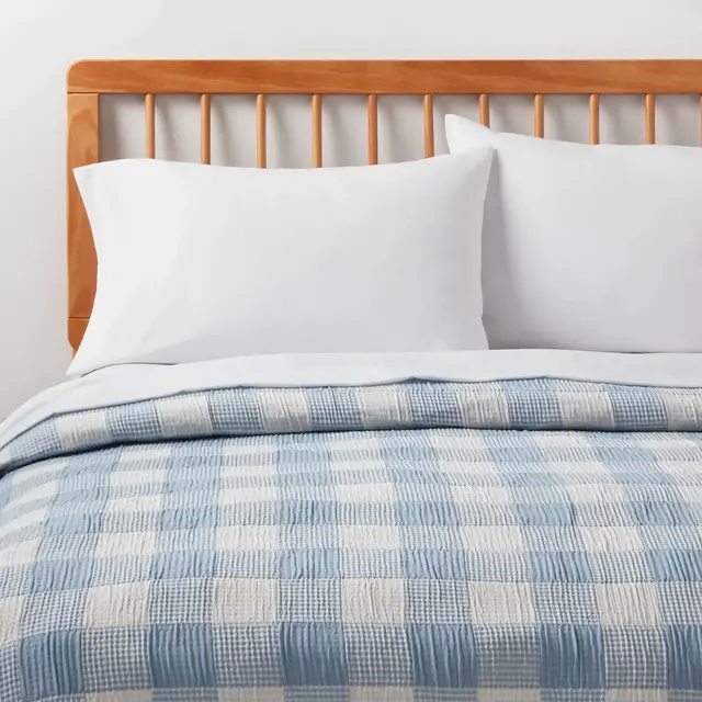 Full/Queen Matelasse Quilt Light Blue - Room Essentials™