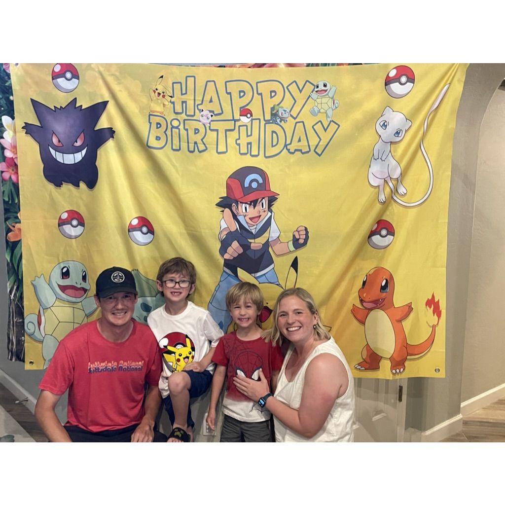 Becca's nephews were quickly drawn to Justin and kicked Auntie Becca to the curb lol