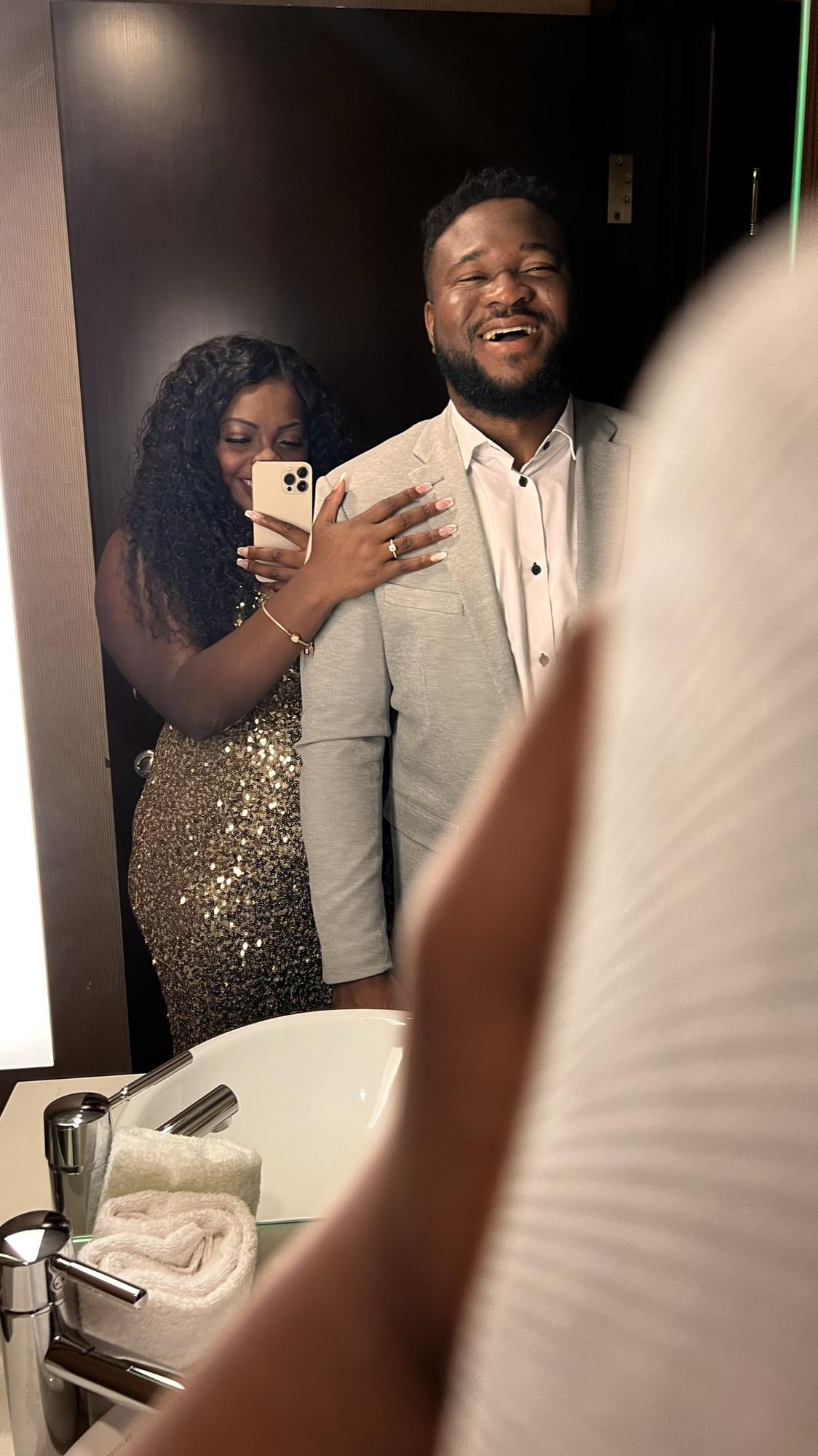Newly-engaged mood 💍🤗