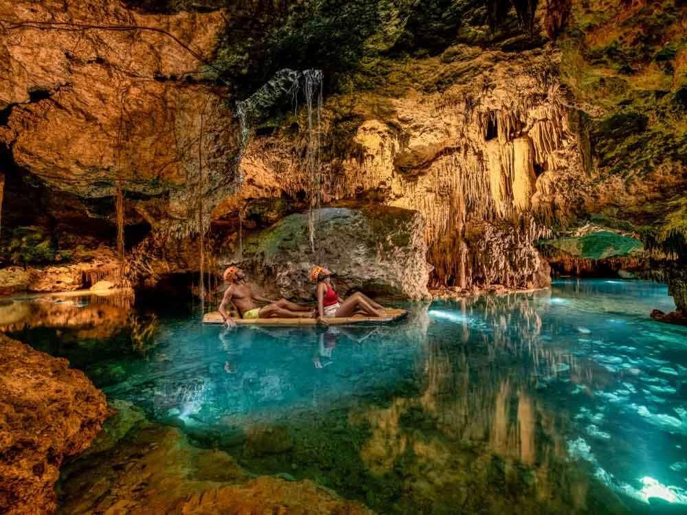 The Wedding Website of Caterina Gonzalez and Michael Rondon