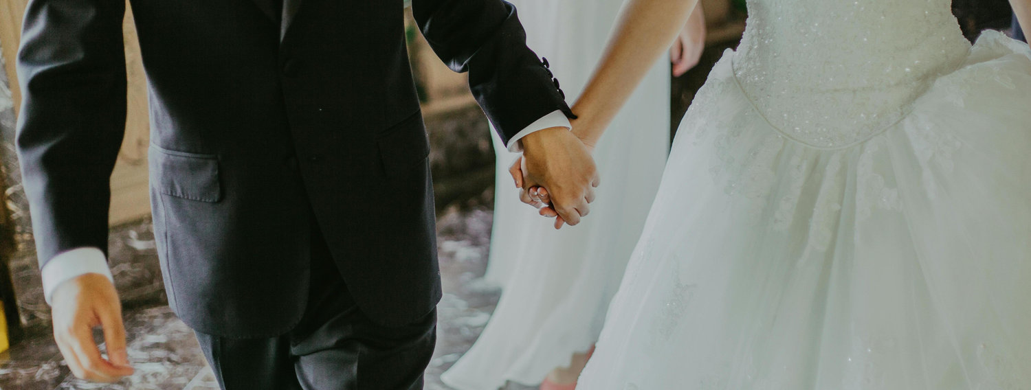The Wedding Website of Jesse Oviedo and Abril Chagoya