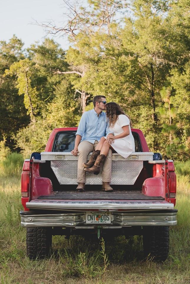 Hunter Deem and Riley Rudd's Wedding Website