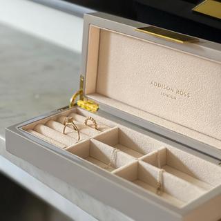 Lacquered Gold Hinge Jewelry Box