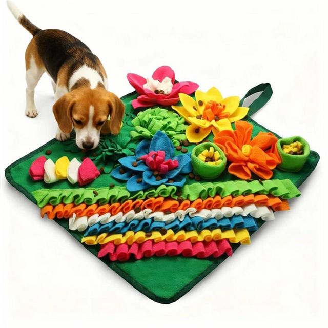 Banlangen Snuffle Mat for Dogs - Christmas Dog Interactive Puzzle Toy for Mental Stimulation, Anxiety Relief & Slow Feeding, Fun Enrichment for Small/Medium Puppy & Cats