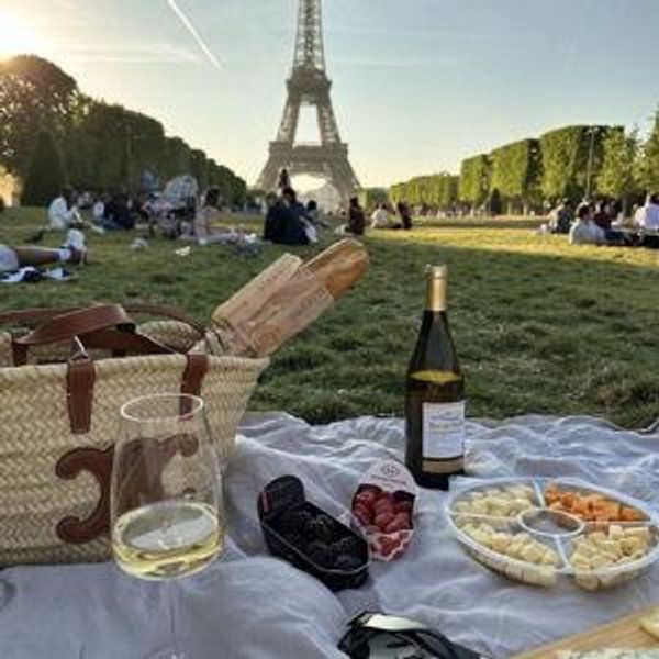 Picnic by Eiffel Tower