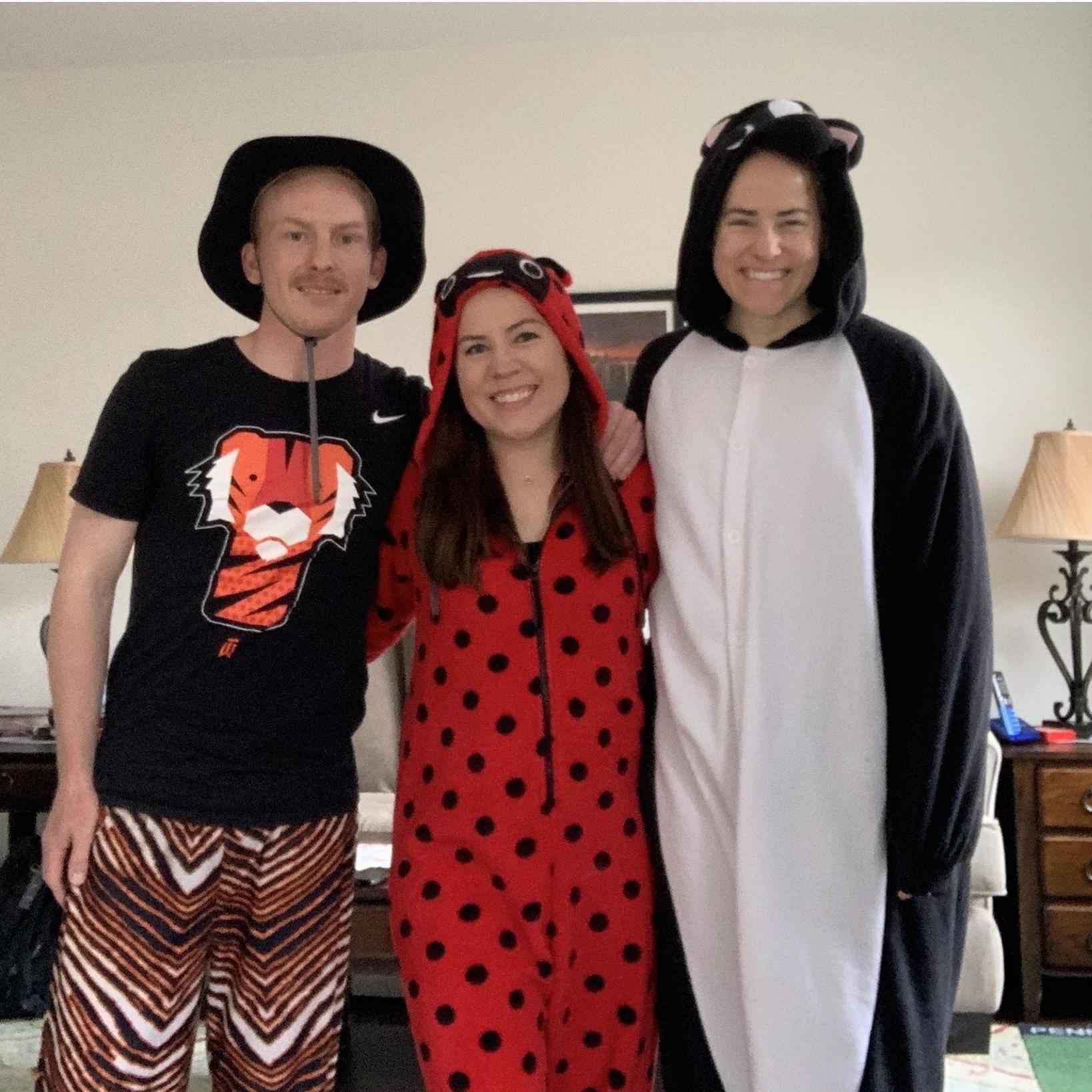 For my birthday I wanted to play mini golf and visit the zoo. Chicago was still in covid lockdown in April 2020 so Matt & Catherine brought the zoo and mini golf to me! This was the best birthday ever