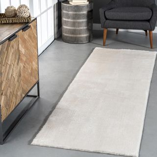Loni Solid Machine Washable Shag Runner