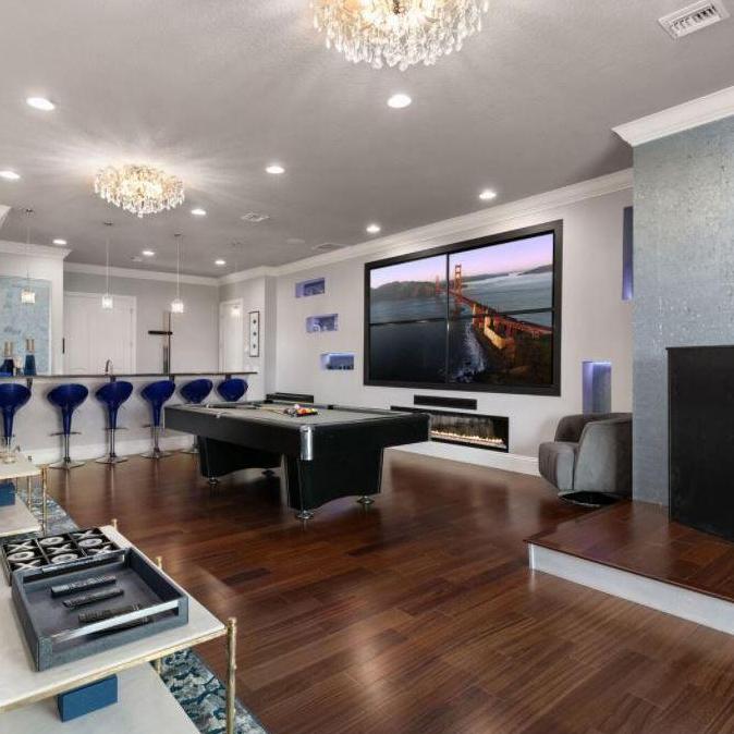 Upstairs Lounge and Bar with Karaoke stage for any singers in the party.