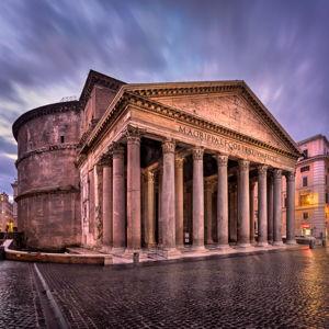Breakfast Near the Pantheon