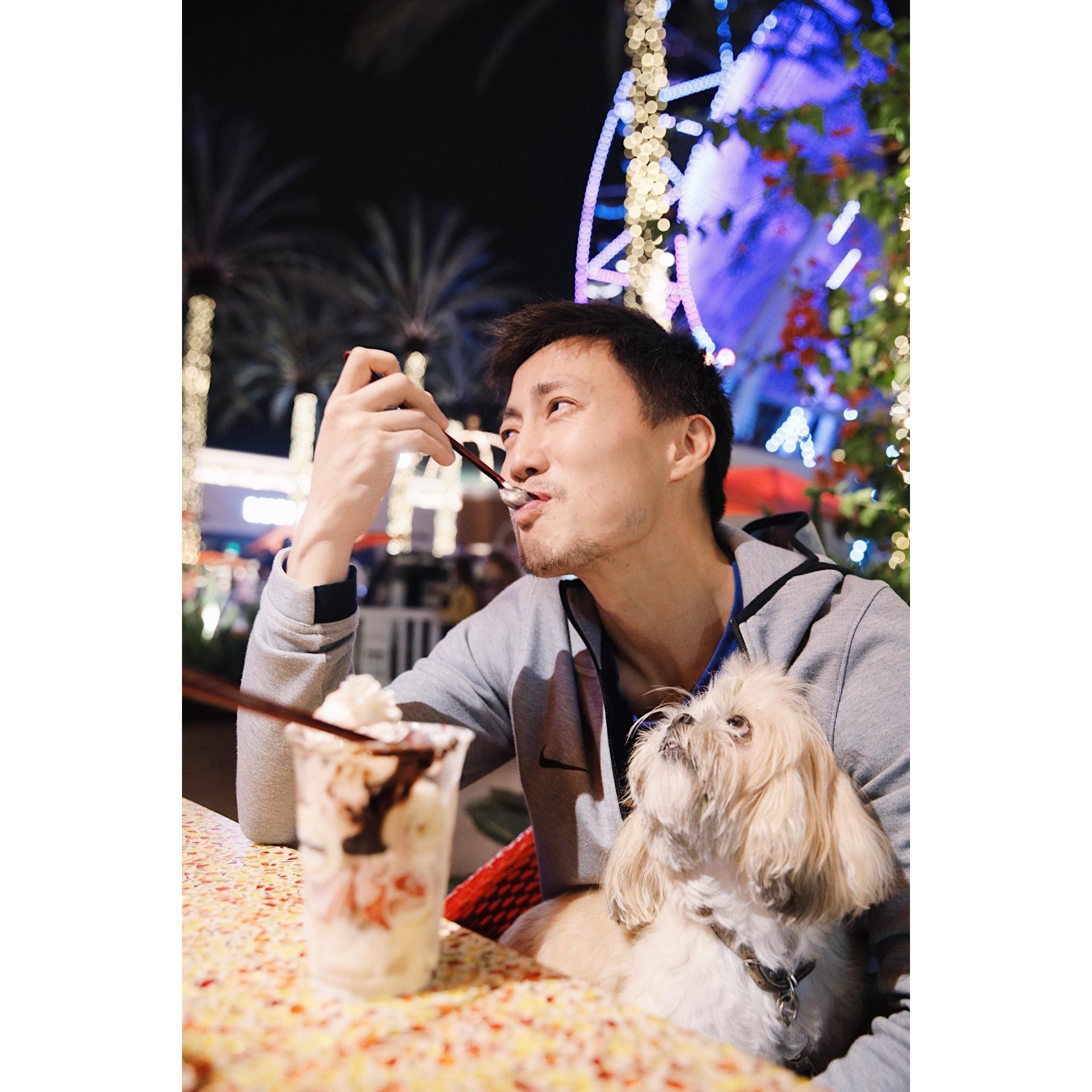 Daniel & Uni
