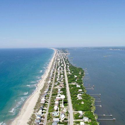 Emerald Isle (50min away from New Bern)