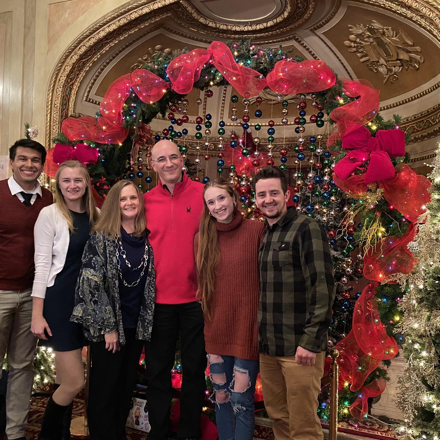 Cirque Du Soleil Christmas Show with the family!
