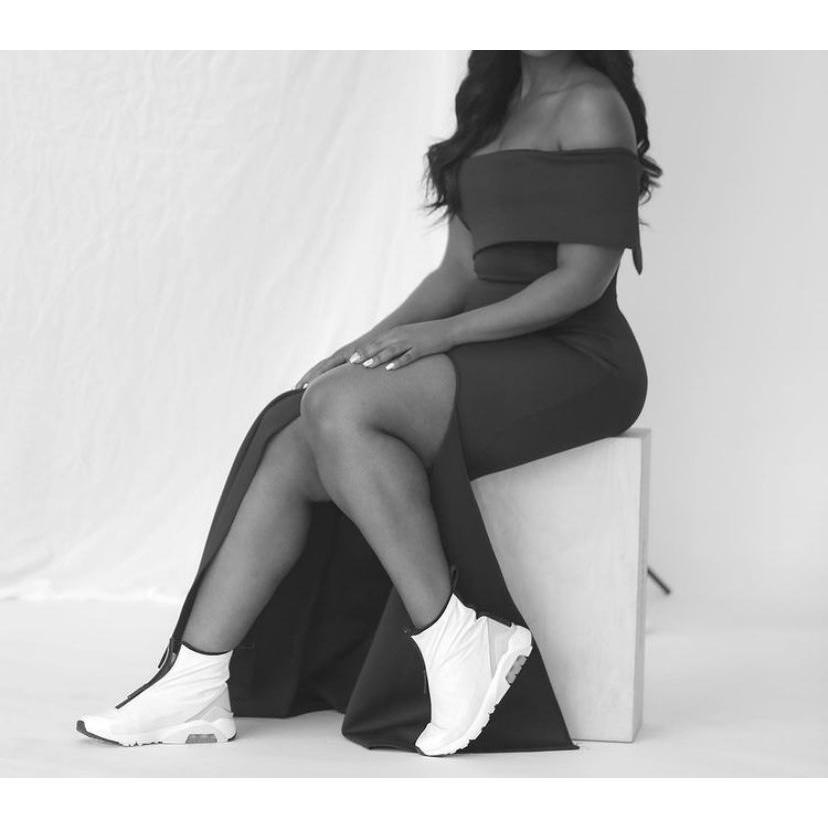 **Please reference this photo for style inspiration only. Be reminded that you are to still wear the color given to you with your save the date!**